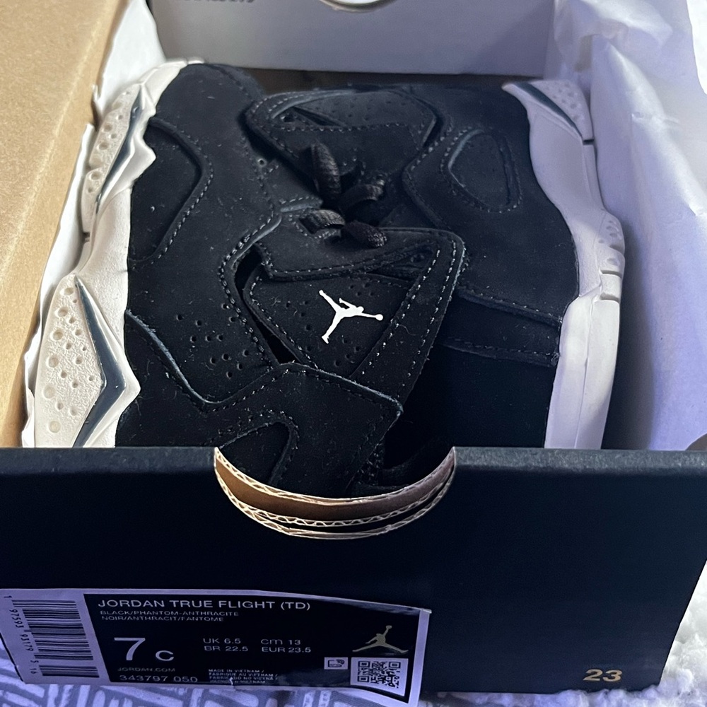 Jordan True Flight Kids Sneakers - Black and White